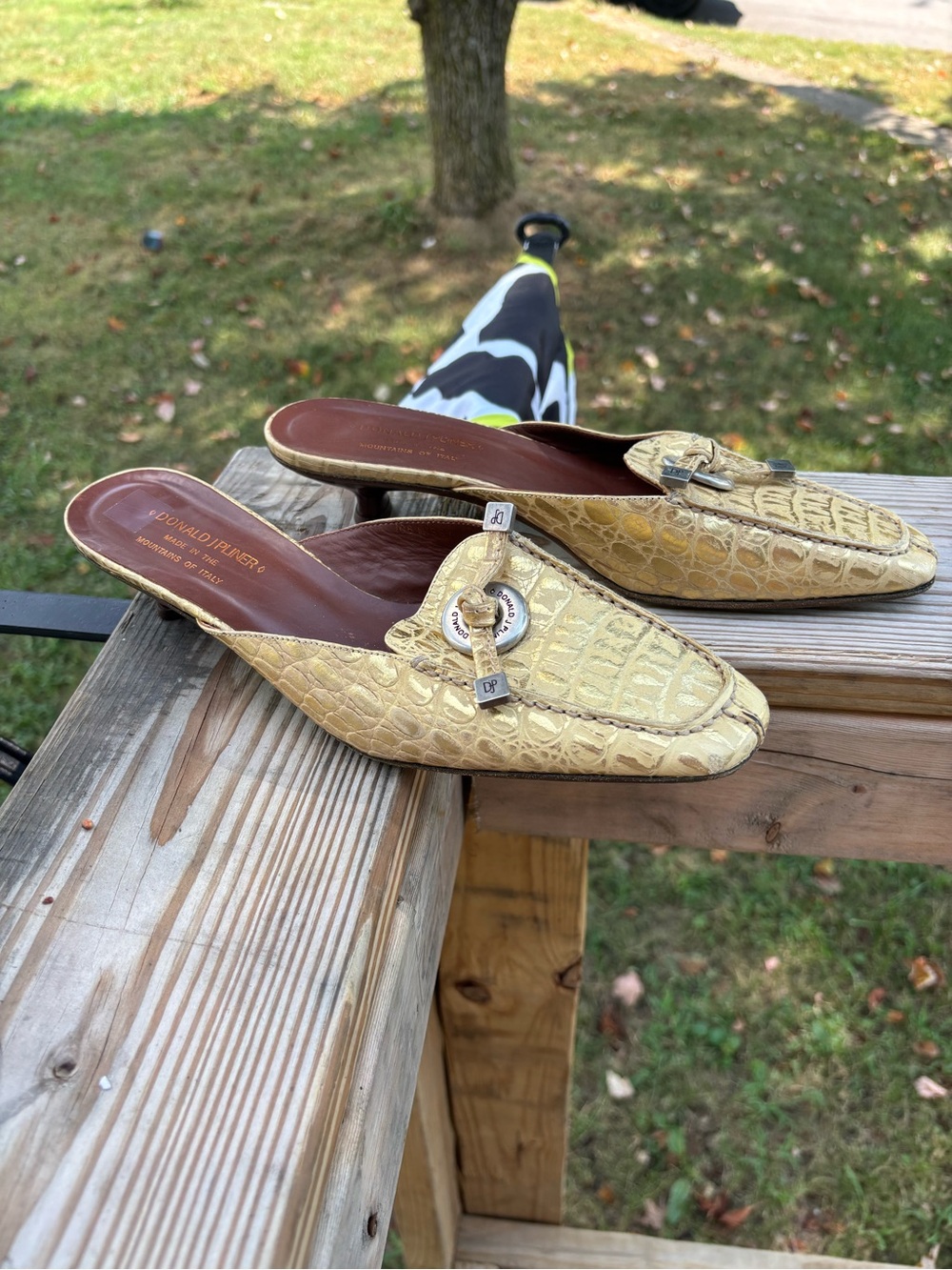 Donald J. Pliner Women’s Yellow Croc-Embossed Slip-On Mules Made in Italy